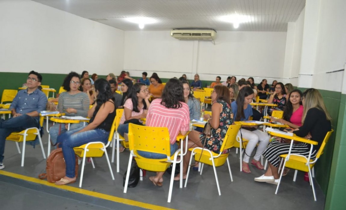 Tô na Pós - Mais de 400 alunos lotam as salas de pós-graduação da Esamaz no último final de semana